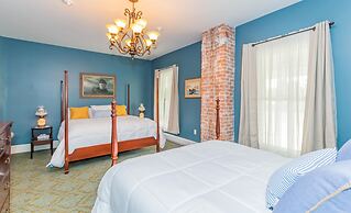 Historic Hotel Broadalbin