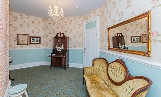Historic Hotel Broadalbin