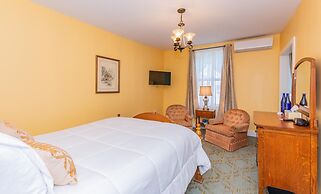 Historic Hotel Broadalbin