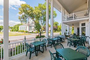 Historic Hotel Broadalbin