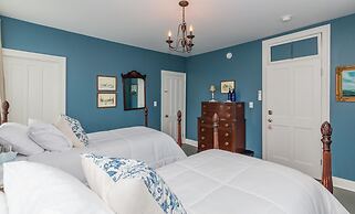 Historic Hotel Broadalbin