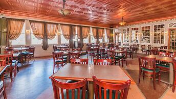 Historic Hotel Broadalbin