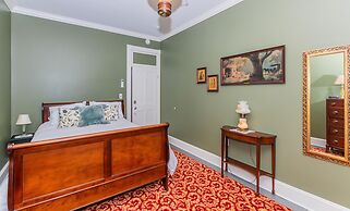 Historic Hotel Broadalbin