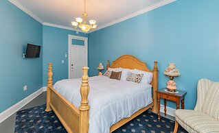 Historic Hotel Broadalbin