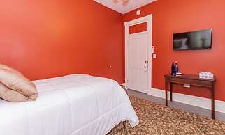 Historic Hotel Broadalbin