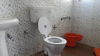 Rising Moon Guest House