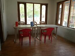 Rising Moon Guest House