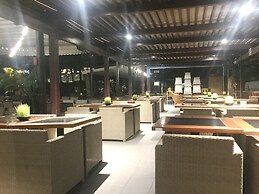 Diamond Suite Scenic Valley Condotel