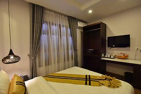 S Central Hotel & Spa