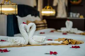 S Central Hotel & Spa