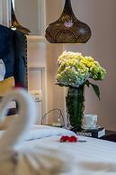 S Central Hotel & Spa