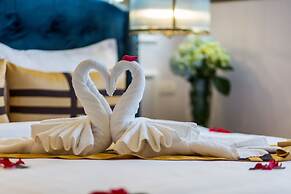 S Central Hotel & Spa