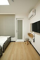 Heima Guesthouse Hongdae