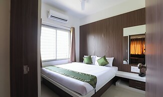 Treebo Sapphire Studio