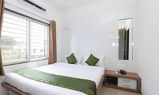 Treebo Sapphire Studio