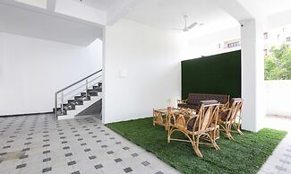 Treebo Sapphire Studio