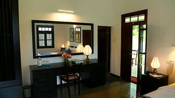 Thompson Manor - A Luxury Villa in Galle