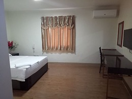 Meaco Royal Hotel - Batangas City