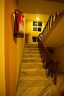 Himalayan Sherpa INN