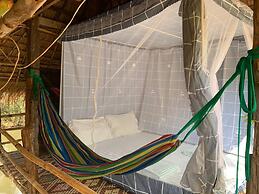Family Batcave Homestay - Hostel