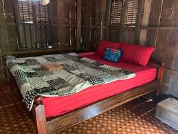 Family Batcave Homestay - Hostel