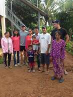 Family Batcave Homestay - Hostel
