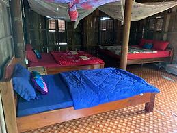 Family Batcave Homestay - Hostel