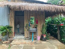 Family Batcave Homestay - Hostel