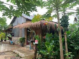 Family Batcave Homestay - Hostel