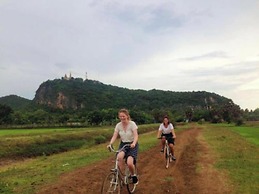 Family Batcave Homestay - Hostel