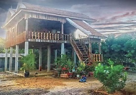 Family Batcave Homestay - Hostel