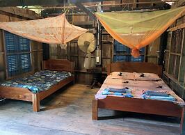 Family Batcave Homestay - Hostel