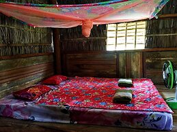 Family Batcave Homestay - Hostel