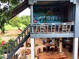 Family Batcave Homestay - Hostel