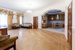 Apartment Nice Novoslobodskaya
