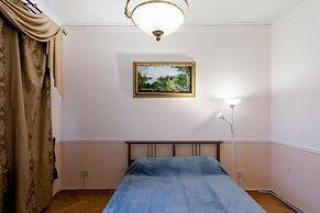 Apartment Nice Novoslobodskaya