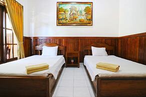 Puri Nusa Beach Hotel