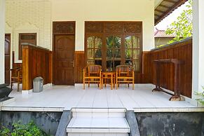 Puri Nusa Beach Hotel