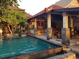 Puri Nusa Beach Hotel