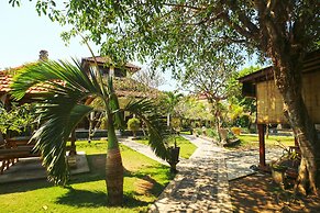 Puri Nusa Beach Hotel