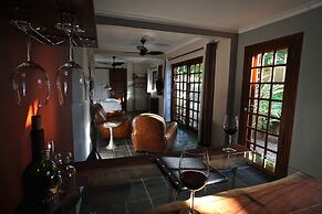 Villa La Mercy Guest Suite