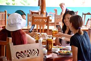 Hungry Lion Sigiriya