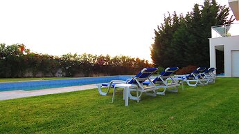 HILLTOP OASIS - Lisboa Oeiras