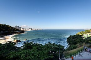 Omar do Rio - Apartamento V403