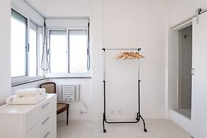 Omar do Rio - Apartamento V403