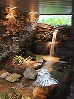 Garden Inn Bed & Breakfast at Bee Rock