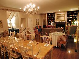 Garden Inn Bed & Breakfast at Bee Rock