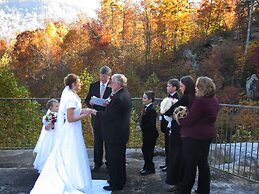 Garden Inn Bed & Breakfast at Bee Rock