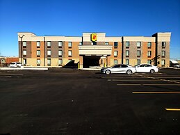 Super 8 by Wyndham St. Louis North