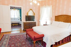 Montgomery Inn BnB